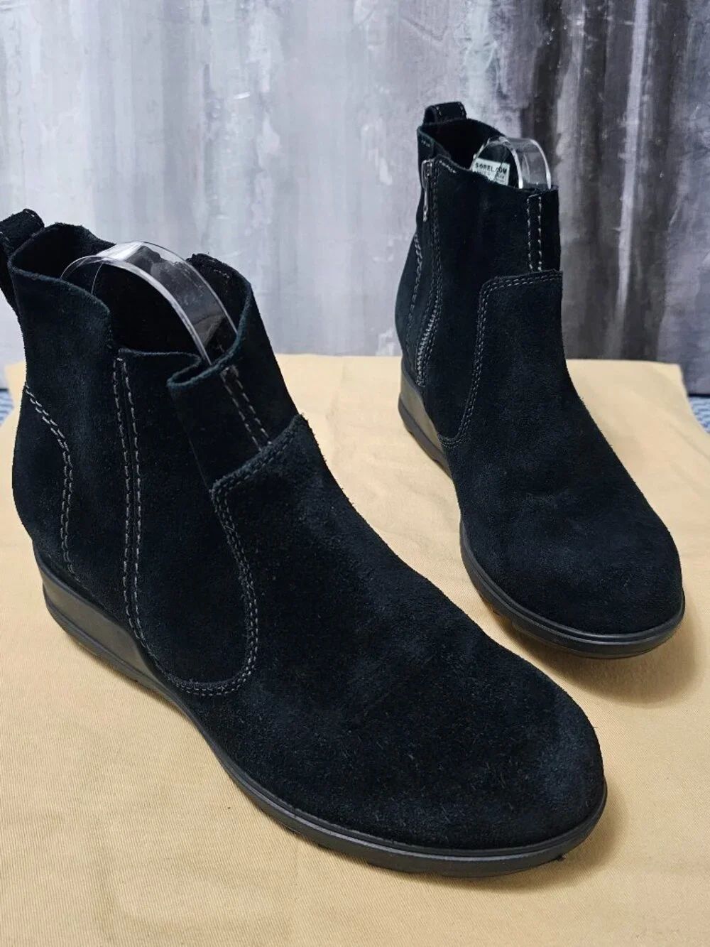 Sorel Black Suede Women's Pull on Chelsea Boots - Size 7.5